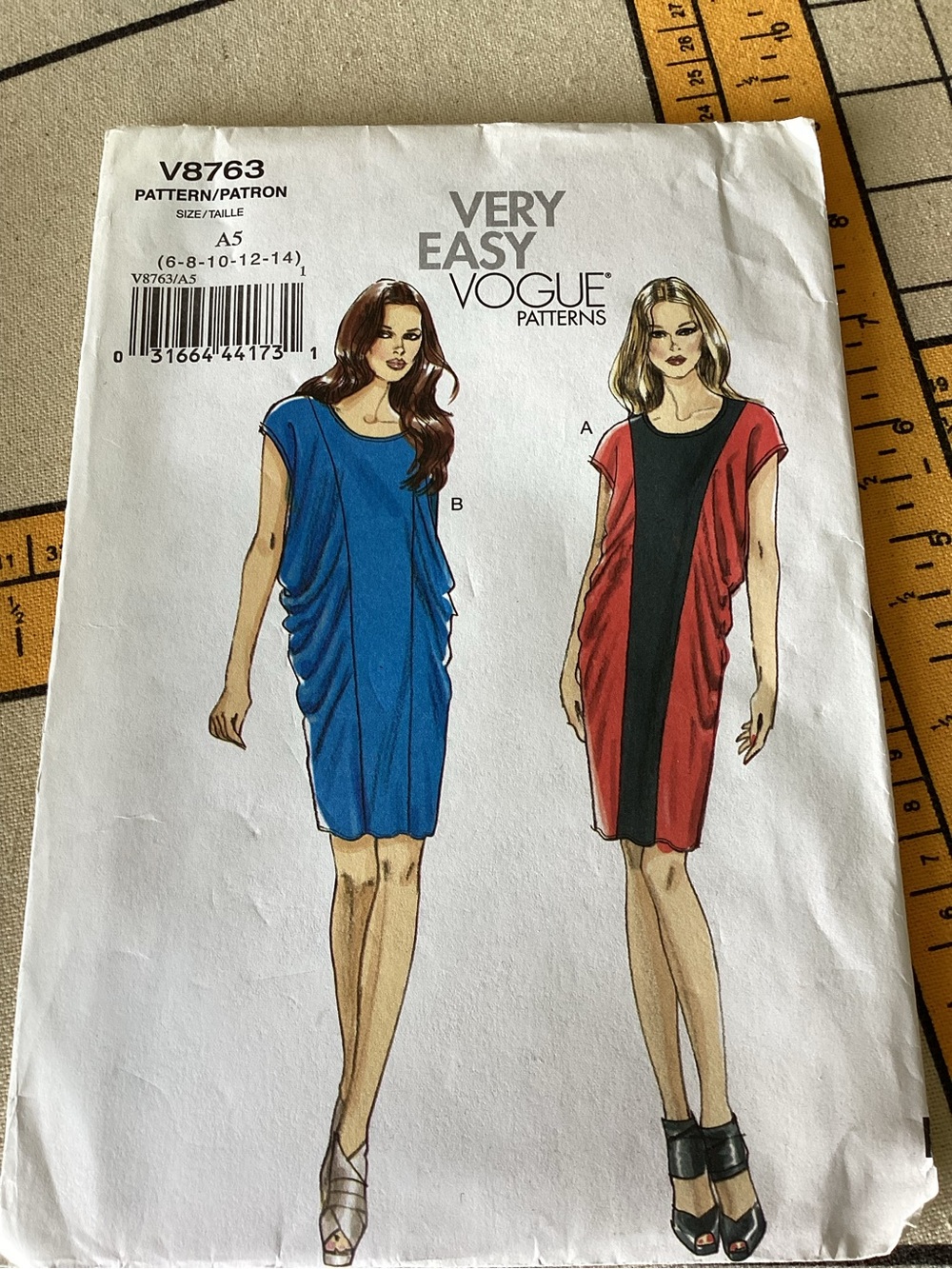 Vogue V8763 Dress Pattern